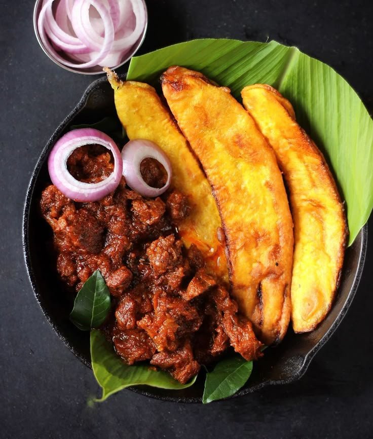 indu mathew on instagram “pazhampori beef or plantain fritters and beef curry! i finally got a chance to try out this combination that was trending when i joined…”